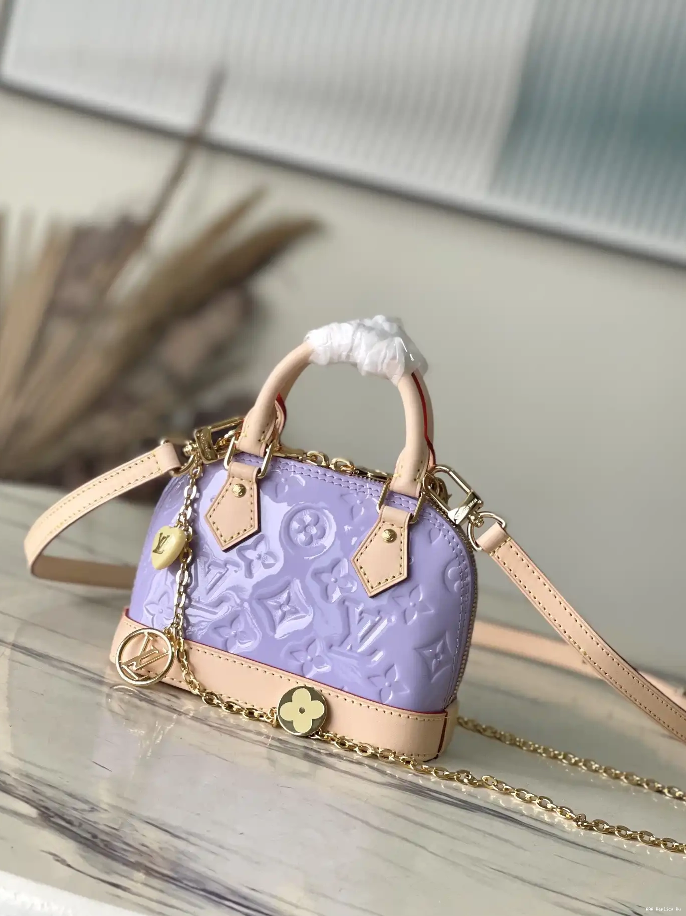 AAA Pruses Bags VUITTON LOUIS Nano Alma-18*12*8cm 0602